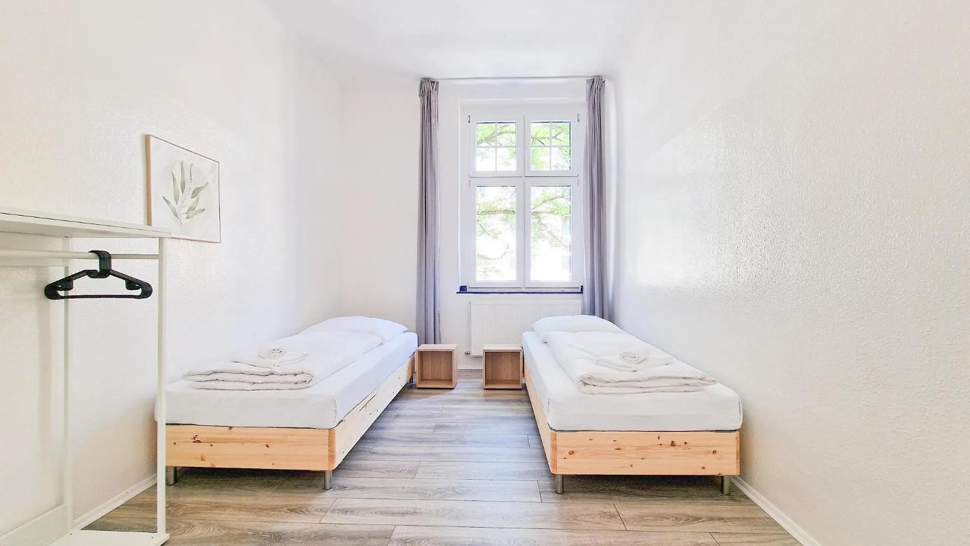 Raj Living - 3 Zimmer Wohnungen Mit Balkon - 15 Min Zur Messe Dus Düsseldorf 0*,
